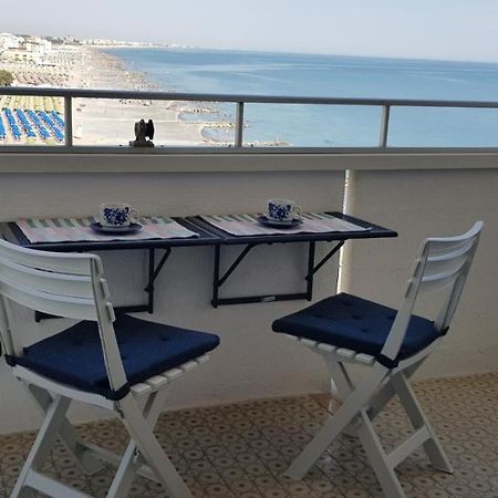 Sul Mare... Apartment Misano Adriatico Luaran gambar