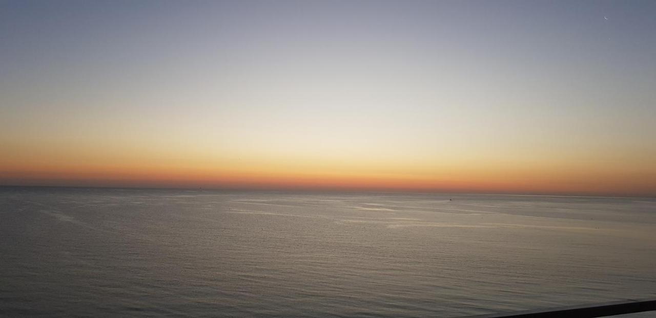 Sul Mare... Apartment Misano Adriatico Luaran gambar