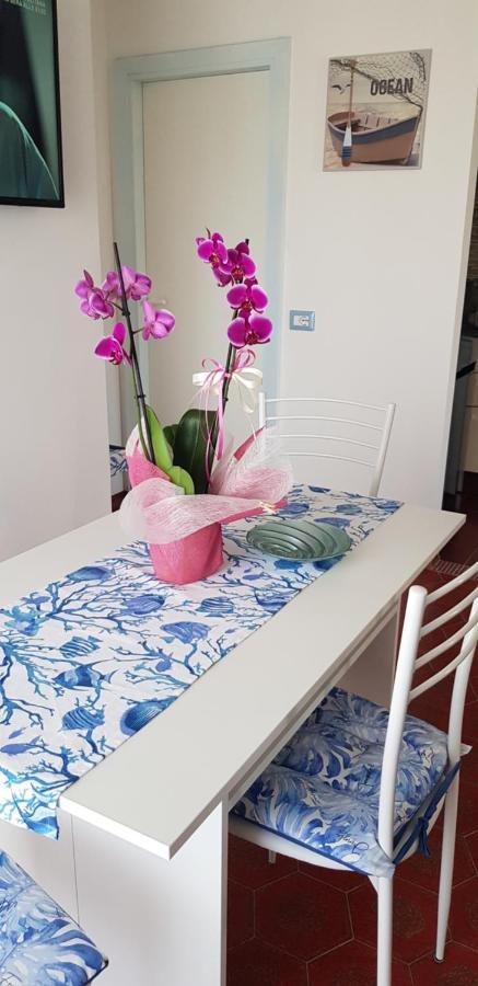 Sul Mare... Apartment Misano Adriatico Luaran gambar
